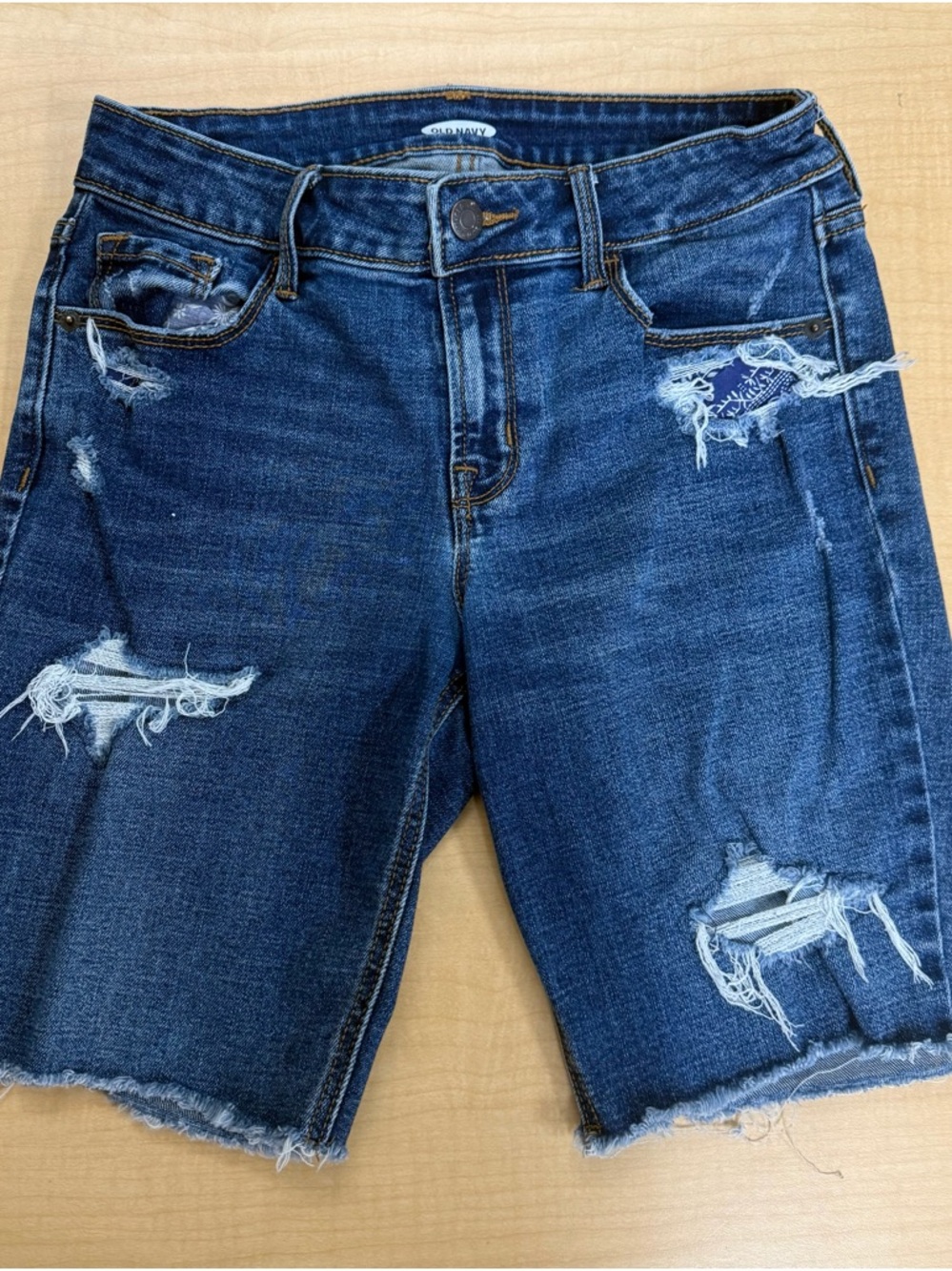 Old Navy Dark Wash Distressed Denim Bermuda Shorts like new AS 0